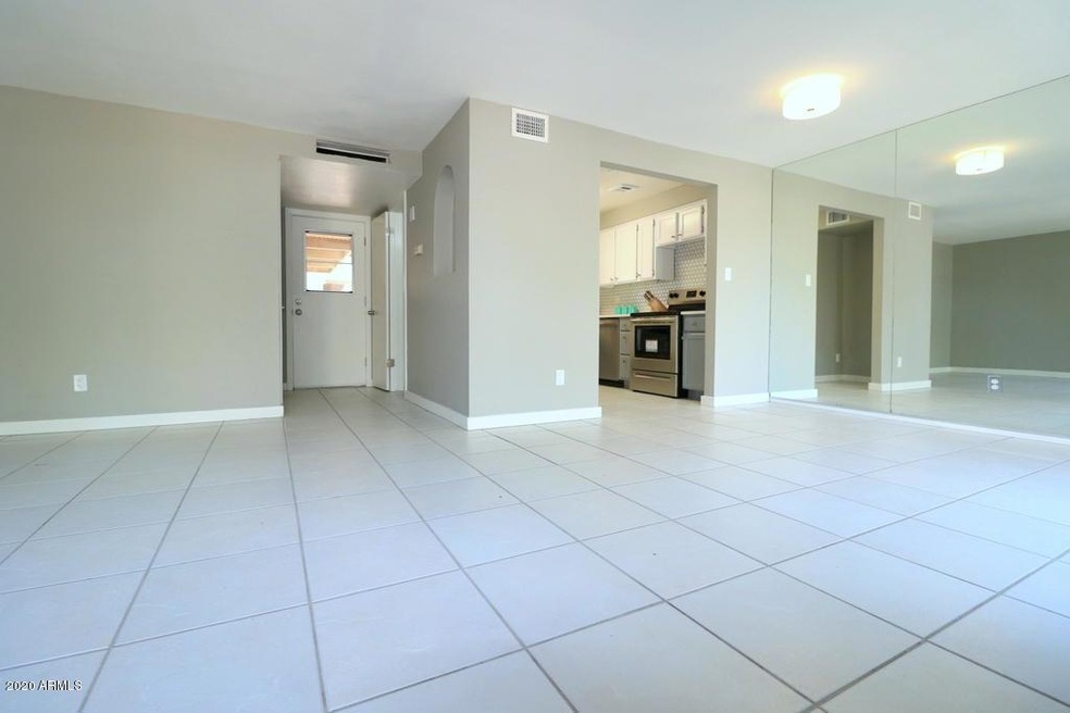 7663 E Minnezona Ave unit C12, Scottsdale, AZ 85251 - photo 1