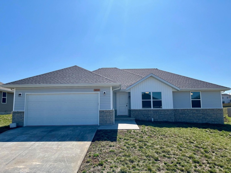 1454 E Broughton St, Republic, MO 65738 - photo 1