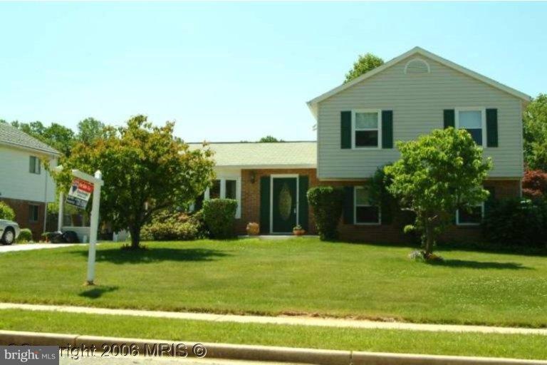 6307 Brooklyn Bridge Rd, Laurel, MD 20707 - photo 1