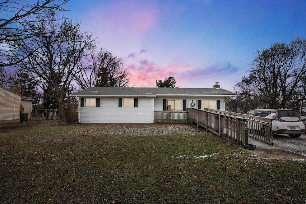 6567 Hall Rd