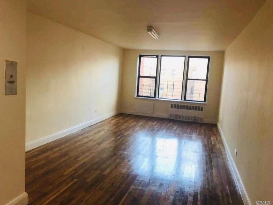 83-45 Vietor Ave unit 7X, Elmhurst, NY 11373 - photo 1