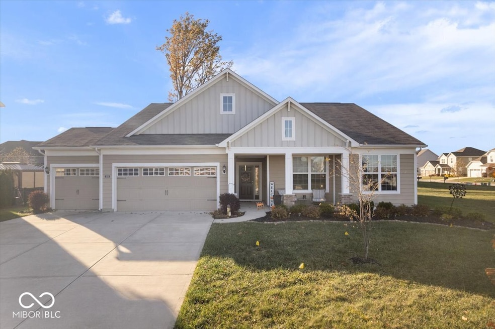 15311 Forest Glade Dr, Fishers, IN 46037 - photo 1