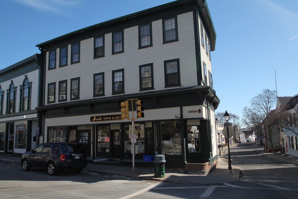 84 Washington St unit 2, Marblehead, MA 01945 - photo 1