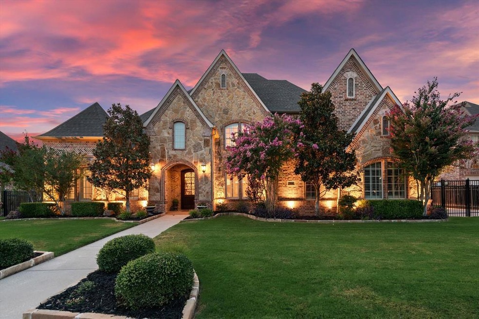 704 Castle Rock Dr, Southlake, TX 76092 - photo 1