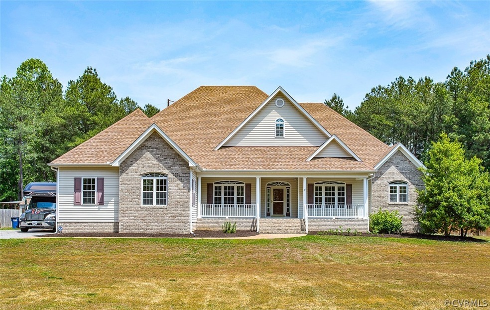 Exterior view front of home