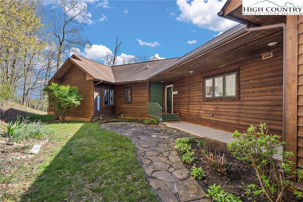 Hope Caroselli Real Estate Agent in ,