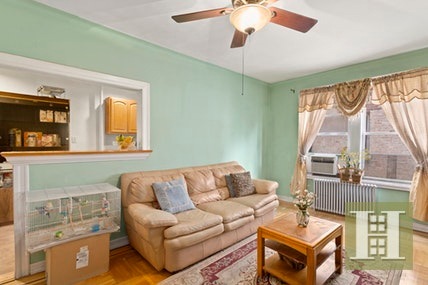 1075 Grand Concourse unit 4H, Bronx, NY 10452 - photo 1