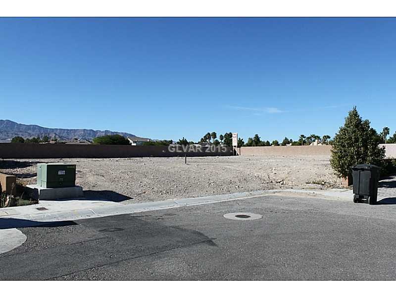 Property Photo. Cul de sac lot