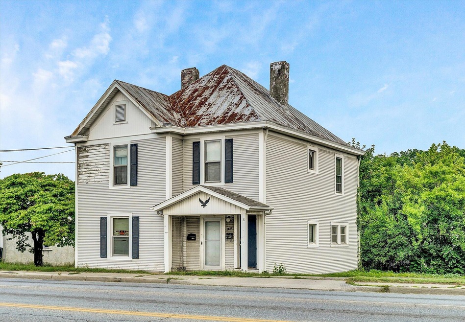 110 E Washington Ave, Vinton, VA 24179