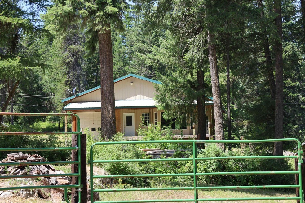 2128 Upper Dry Creek Rd, Chewelah, WA 99109 - photo 1