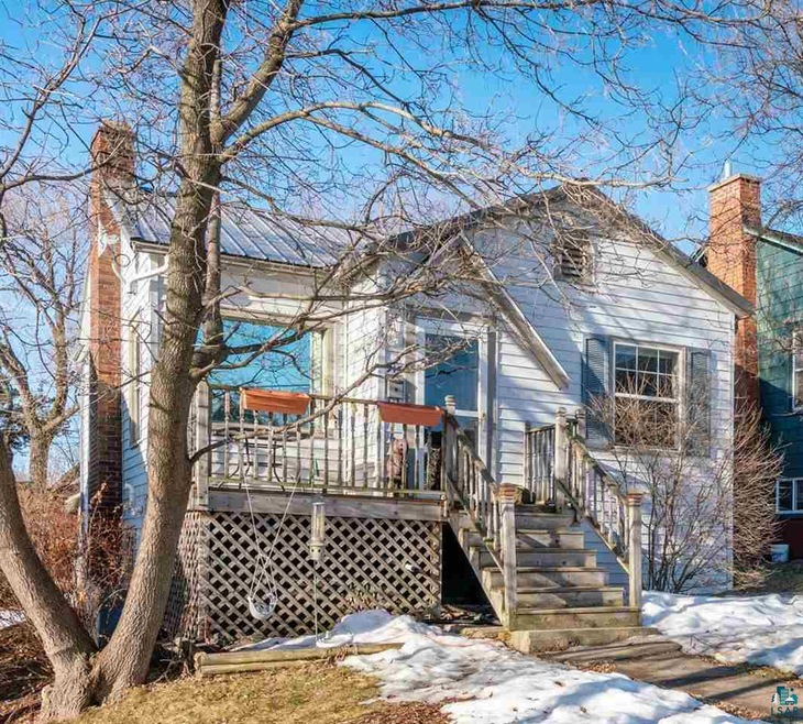 915 N 27th Ave W, Duluth, MN 55806 - photo 1