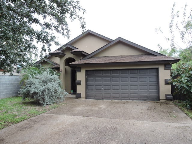 420 Goldeneye Ct, Laredo, TX 78045 - photo 1