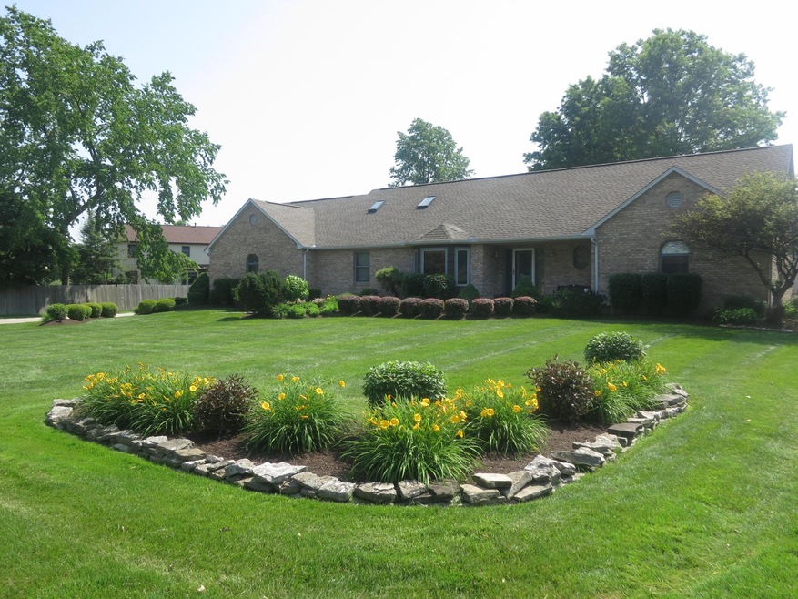 590 Clotts Rd