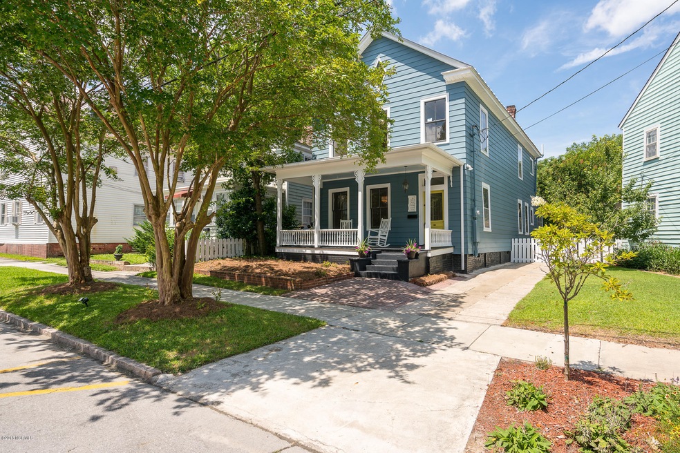 621 Middle Street