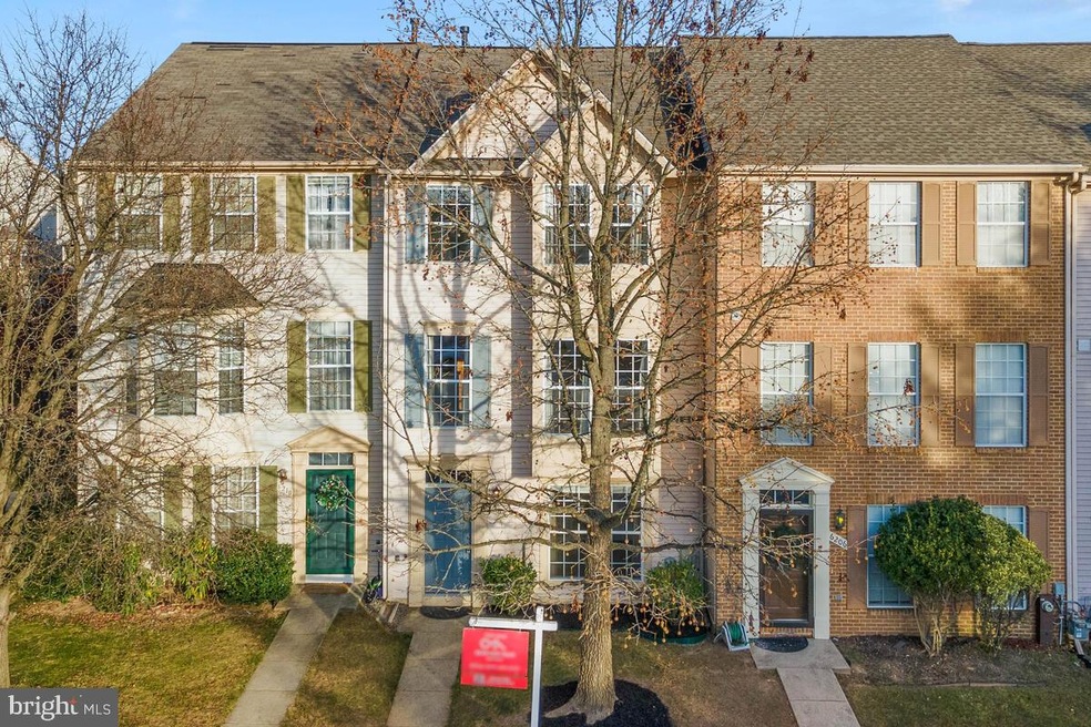 6208 Yellow Dawn Ct, Columbia, MD 21045 - photo 1