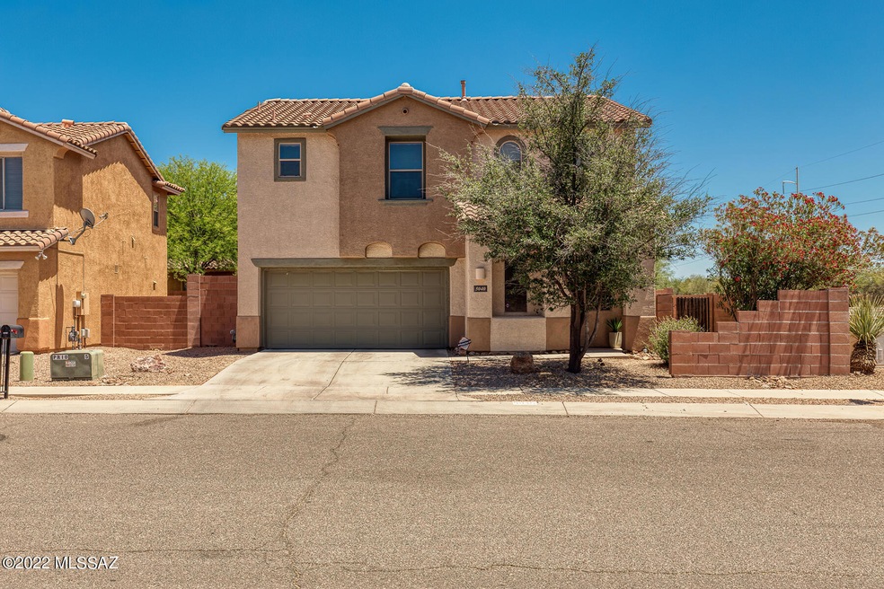 Welcome Home | Long Driveway Pad