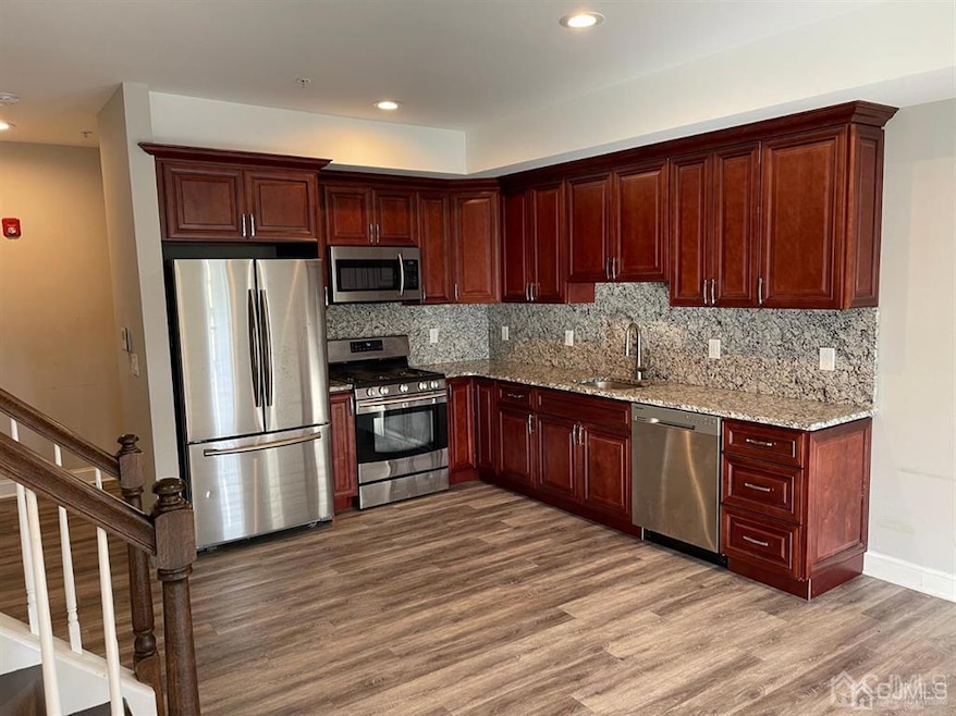 507 Hamilton St unit 2, Franklin Township, NJ 08873 - photo 1