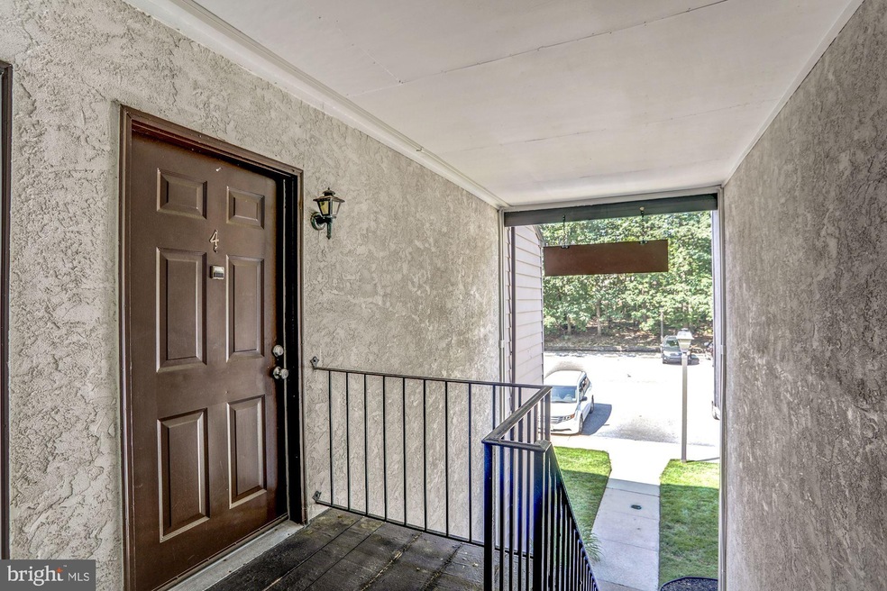 4 Samuel Chase Bldg, Blackwood, NJ 08012 - photo 1