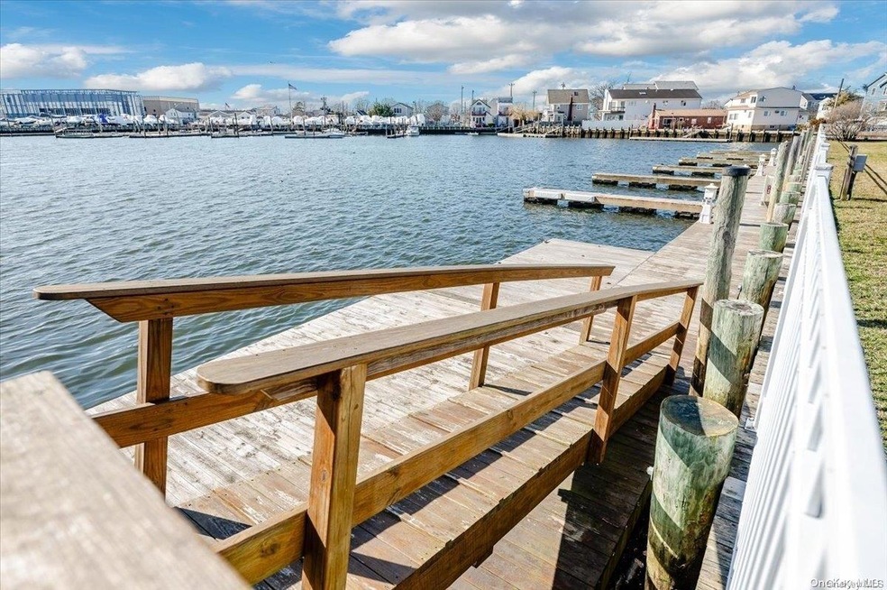 4 Rose St unit 3-1B, Oceanside, NY 11572 - photo 1