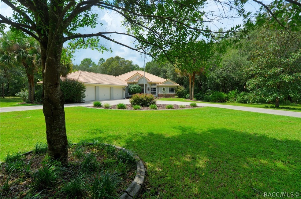 4130 N Forest Lake Dr, Hernando, FL 34442 - photo 1