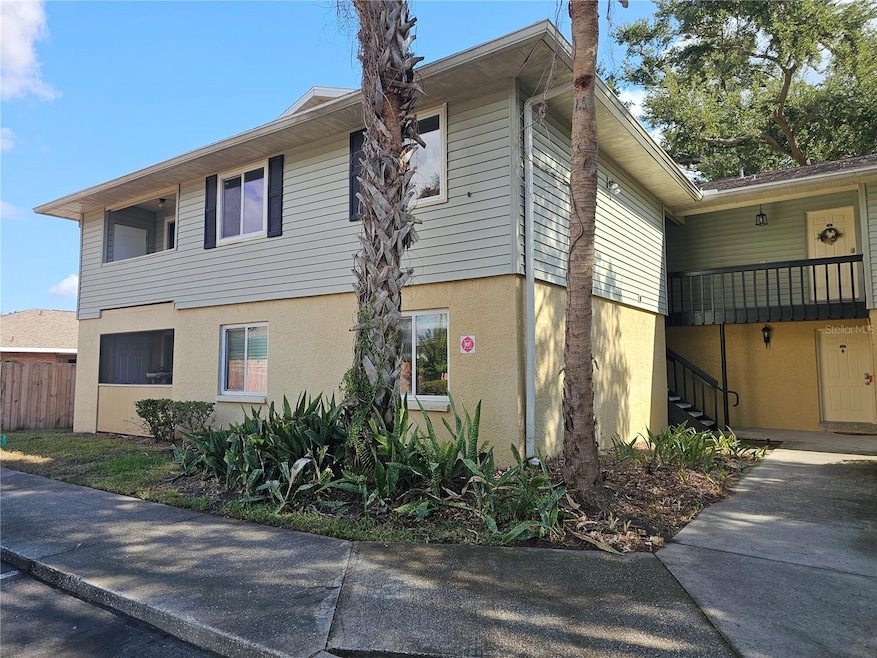 247 Thorn Tree Place unit 247, Brandon, FL 33510 - photo 1