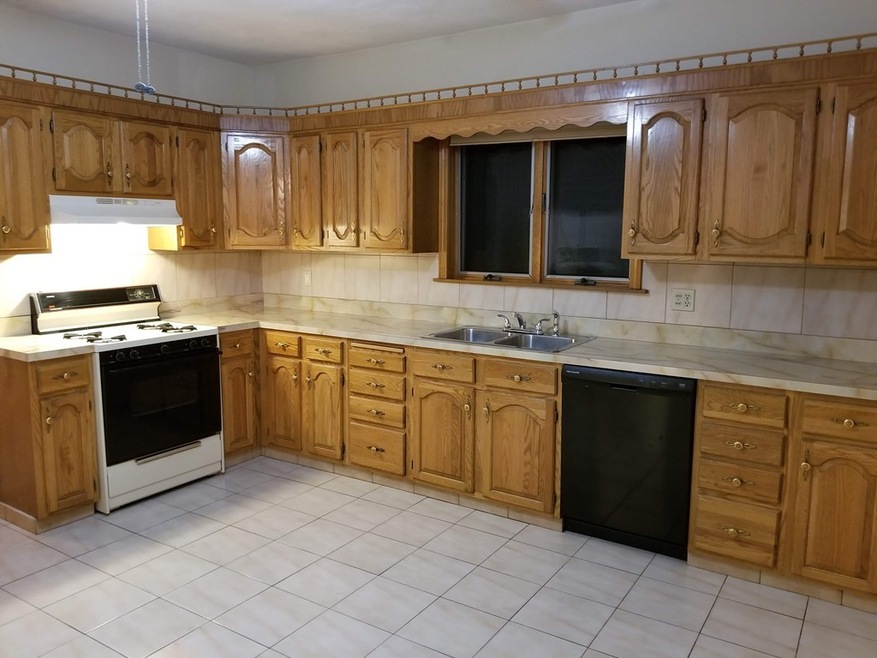 34 Medford St unit 1, Medford, MA 02155 - photo 1