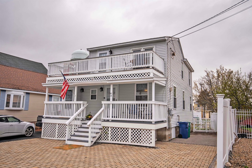 Sold $700,000 • Co-Listing Agent