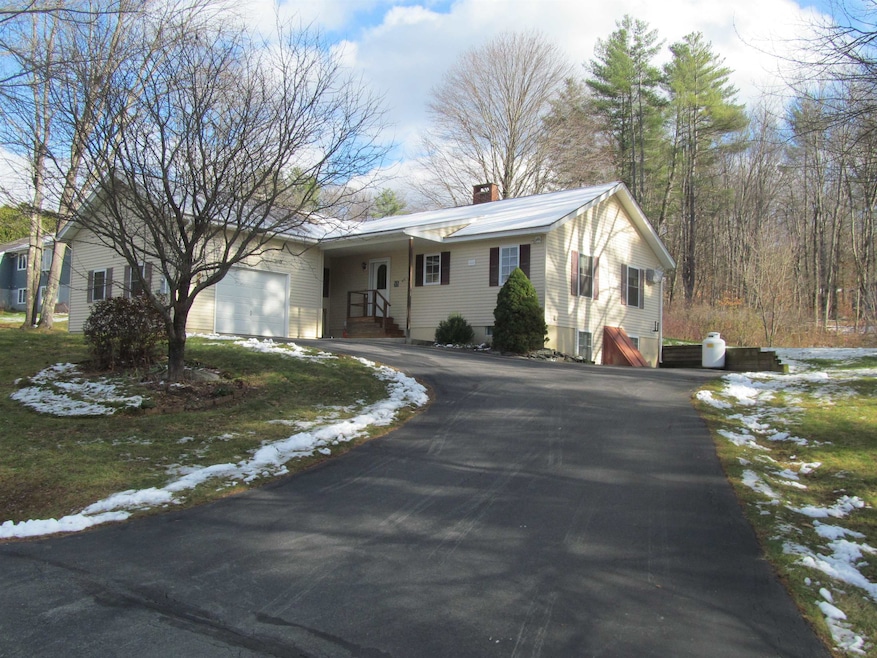 55 Thomas Ave, Charlestown, NH 03603 - photo 1