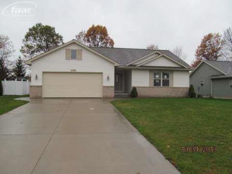 3152 Centennial Oak Ct unit 42, Clio, MI 48420 - photo 1