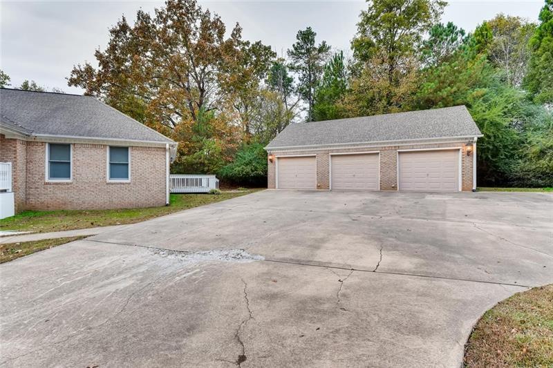 400 Christopher Robin Rd, Alpharetta, GA 30005 - photo 1