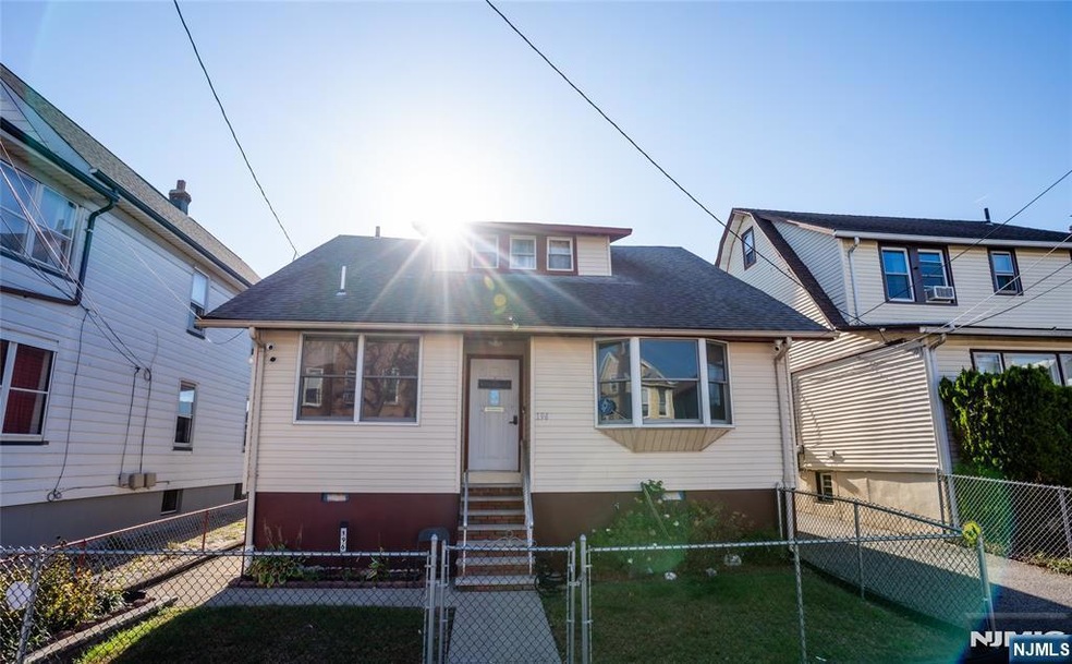 196 Hayward Place, Wallington, NJ 07057 - photo 1