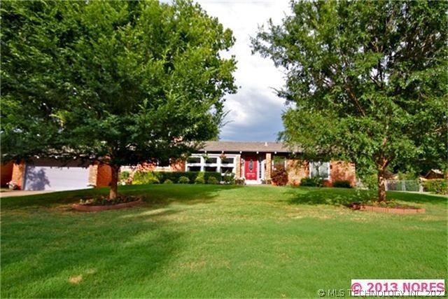Welcome Home to this charming home in Horace Heigh