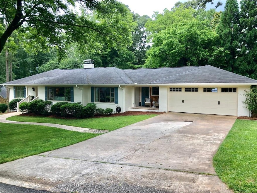 935 Memorial Dr, Gainesville, GA 30501 - photo 1