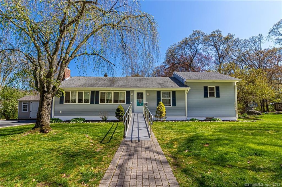 13 Foxcroft Rd, Niantic, CT 06357 - photo 1