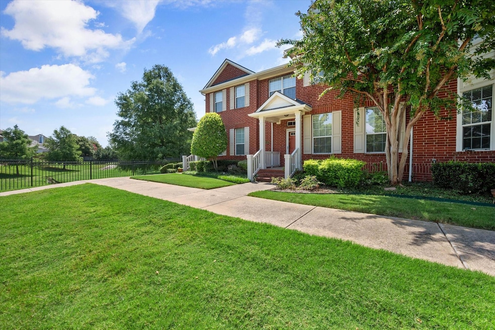 8040 Mimosa Dr, North Richland Hills, TX 76180 - photo 1