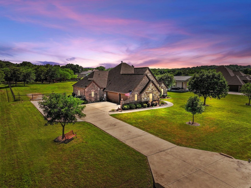 104 Santa Clara Dr, Weatherford, TX 76085 - photo 1