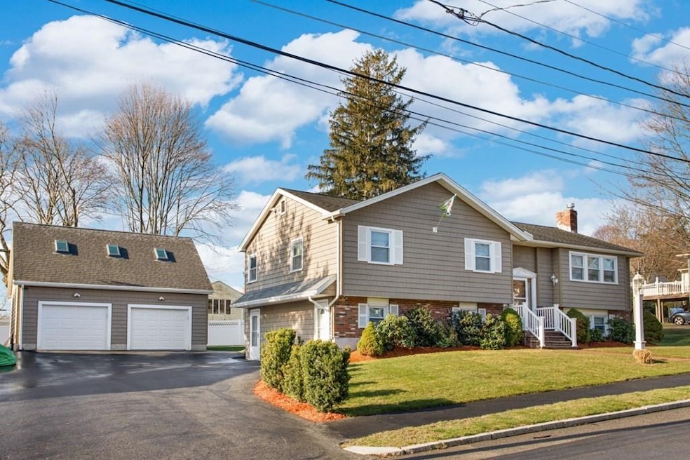 Sold $990,000 • Co-Listing Agent