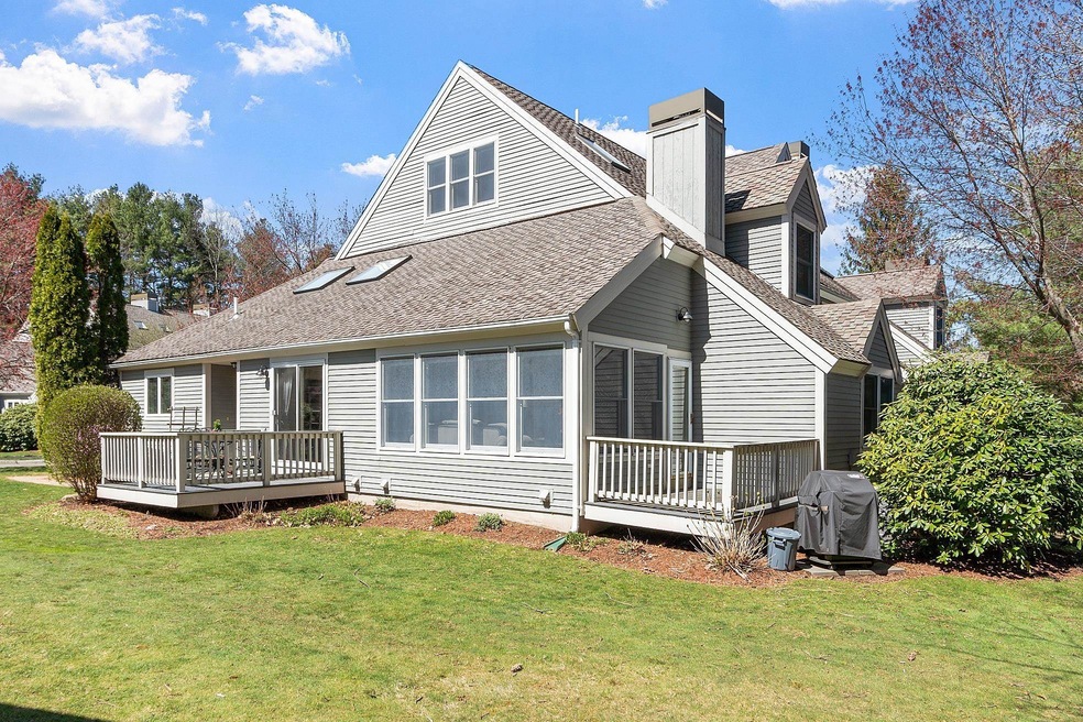 110 Hawthorne Village Rd unit U411, Nashua, NH 03062 - photo 1