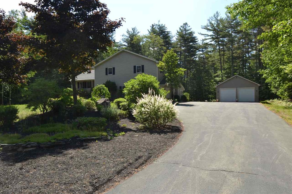 29 Friar Tuck Way, Wolfeboro, NH 03894 - photo 1