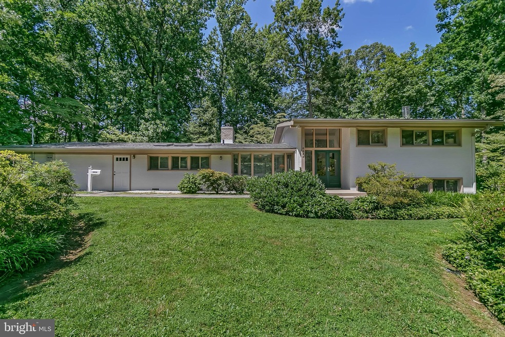 6434 Lily Dhu Ln, Falls Church, VA 22044 - photo 1