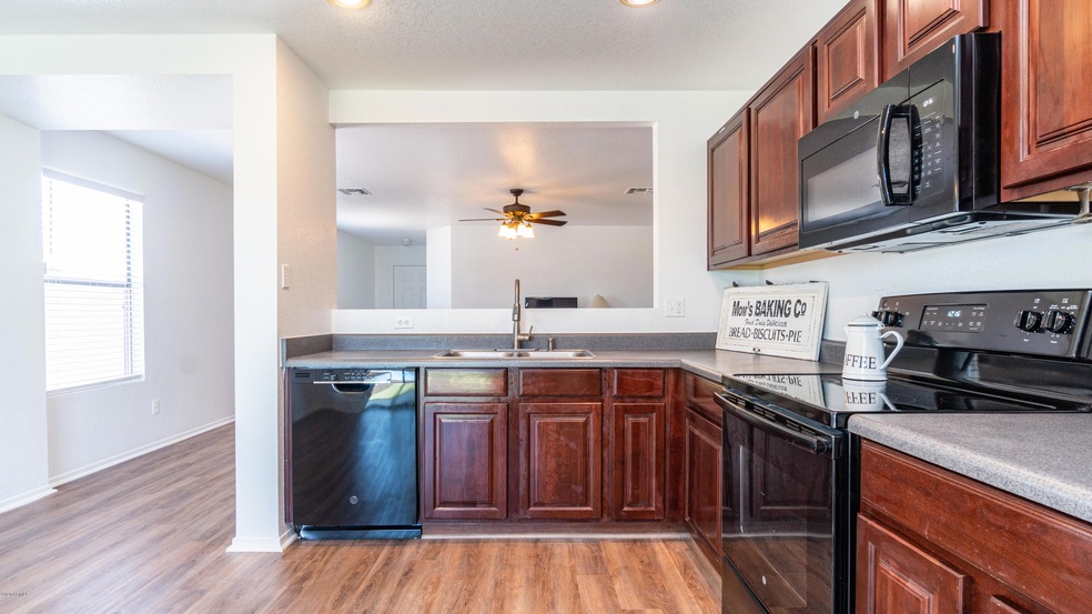 8806 S 9th St-10