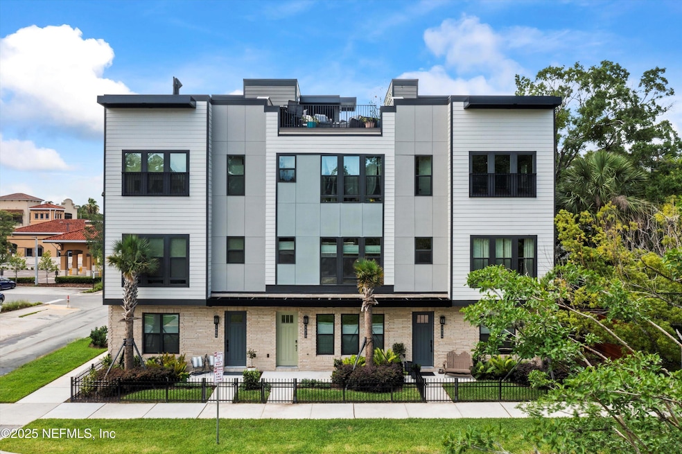 1610 Lang Ct, Jacksonville, FL 32207 - photo 1