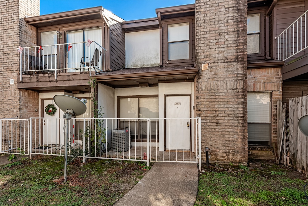 6633 W Airport Blvd unit 505, Houston, TX 77035 - photo 1
