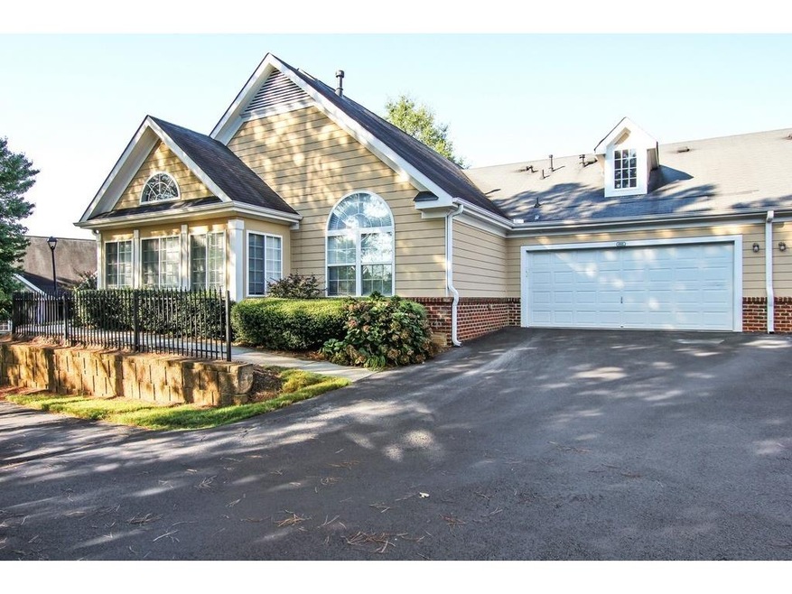 4102 Village Ln unit 4102, Roswell, GA 30075 - photo 1