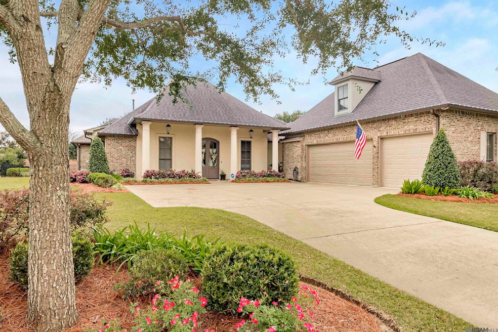 5422 Cypress Point Ln, Gonzales, LA 70737 - photo 1