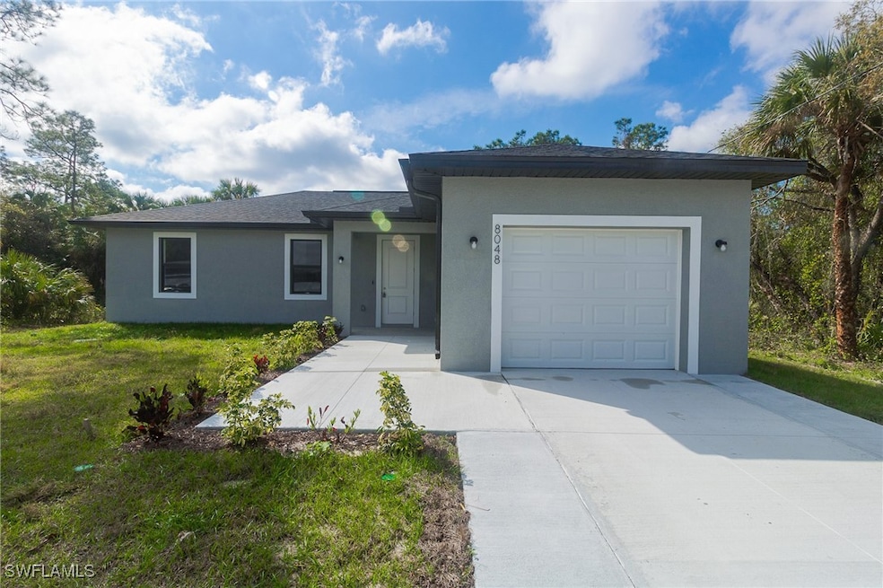 8048 Sherwood Cir, Labelle, FL 33935 - photo 1