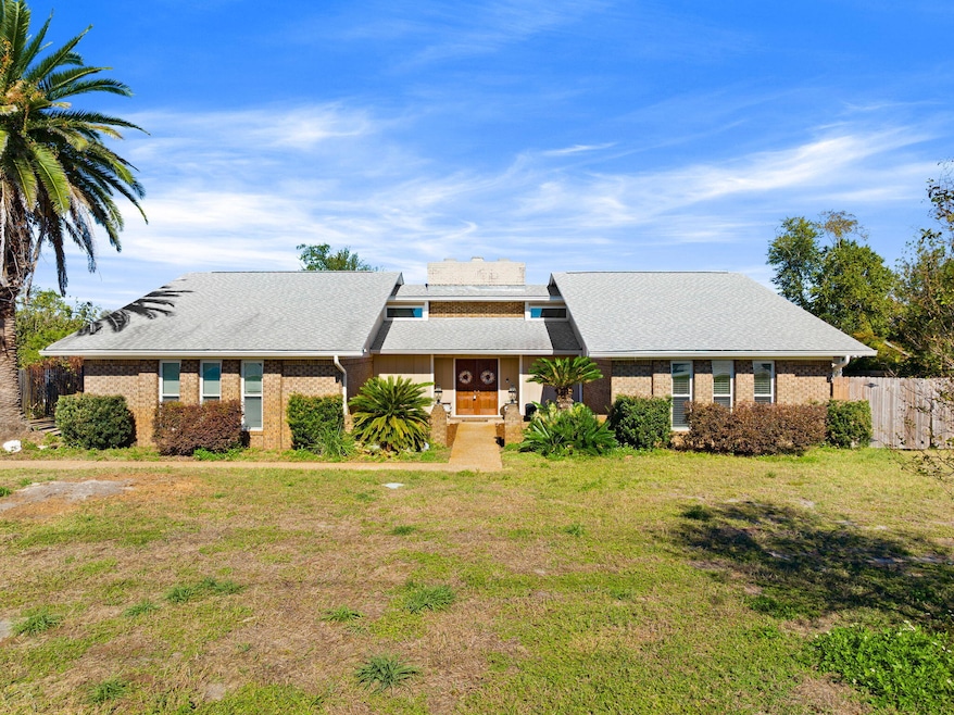 2212 Saint Andrews Blvd, Panama City, FL 32405 - photo 1