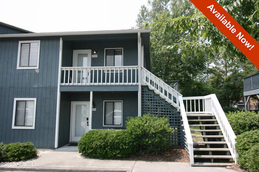 For Rent $1,250/month • Co-Listing Agent