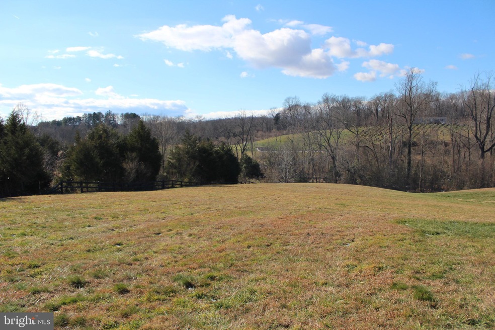 20743 Gleedsville Rd, Leesburg, VA 20175 - photo 1