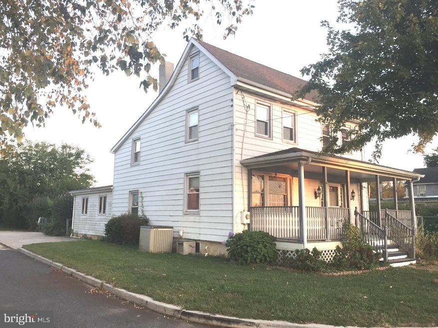 26 Lake St, Glassboro, NJ 08028 - photo 1